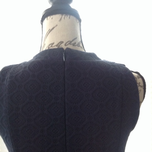 Navy Ann Taylor Loft sleeveless dress. - Picture 4 of 8